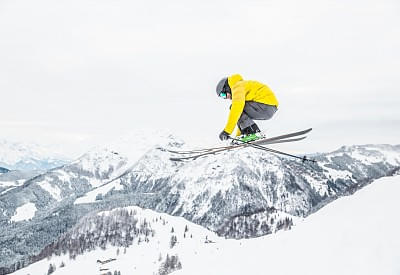 skifahrenindenkitzbueheleralpen1mirjageheye5.jpg